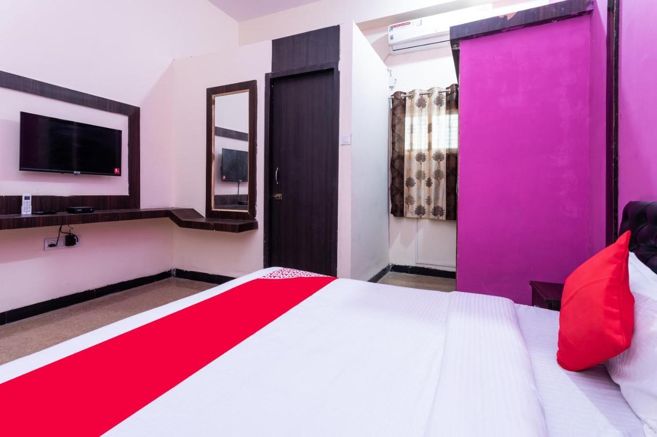 Oyo 35845 U-Turn Hotel Harsola Eksteriør billede